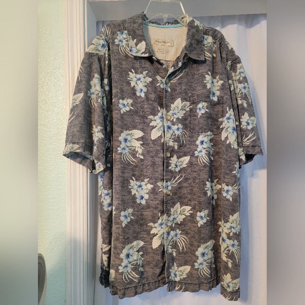 Tommy Bahama Mens XL Button Down Original Fit Blue Hibiscus Floral Silk Hawaiian